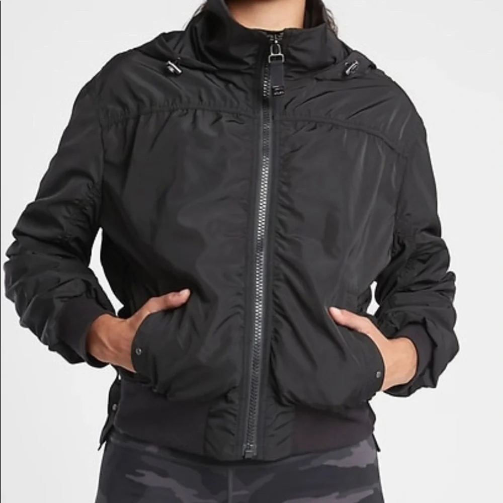 NWT Athleta Point Reyes Bomber Black Medium - Picture 1 of 10